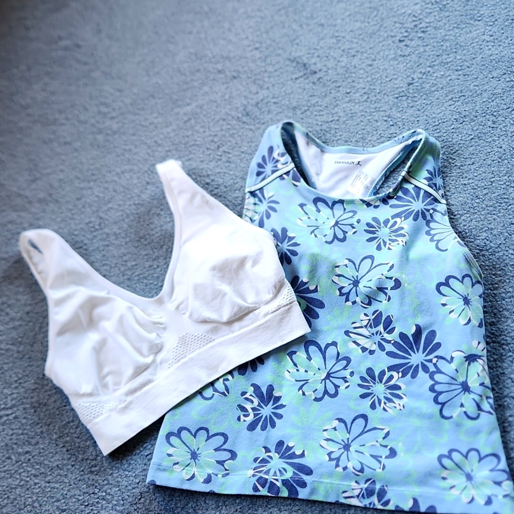 Danskin Racerback Bra/Tank - include white bra liner